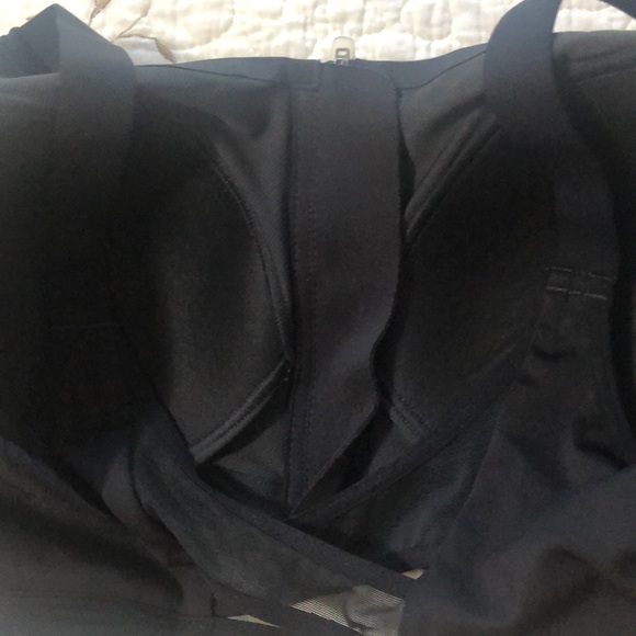 All in motion sports bra. 36D - Picture 7 of 8